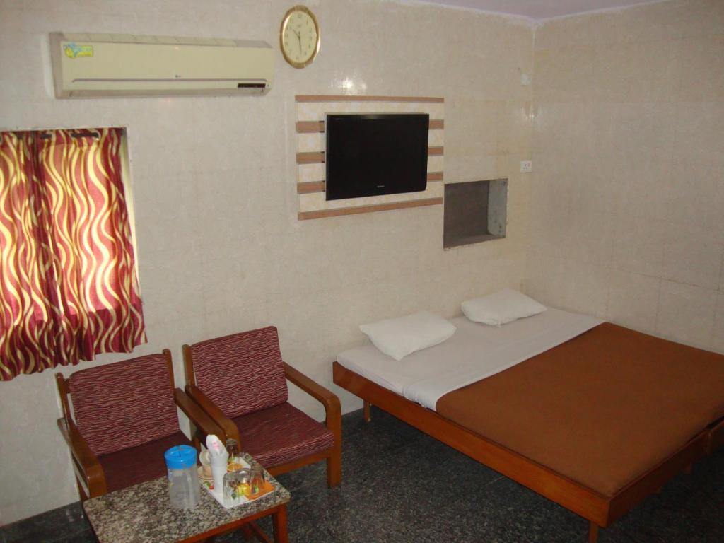 Malad Pali Beach Resort חדר תמונה